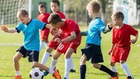 【彩界揭秘】双色球蛇年25140期独家预测：复式8+2，精准出击，高胜率揭秘！